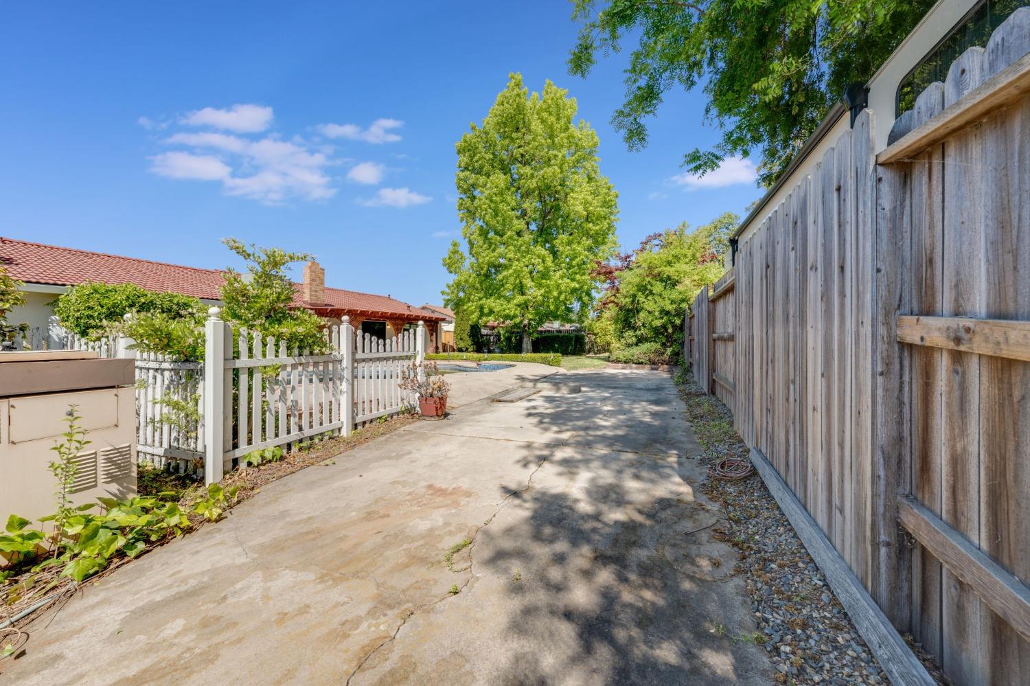 Detail Gallery Image 40 of 40 For 8700 Tipton Ct, Elk Grove,  CA 95624 - 3 Beds | 2/1 Baths