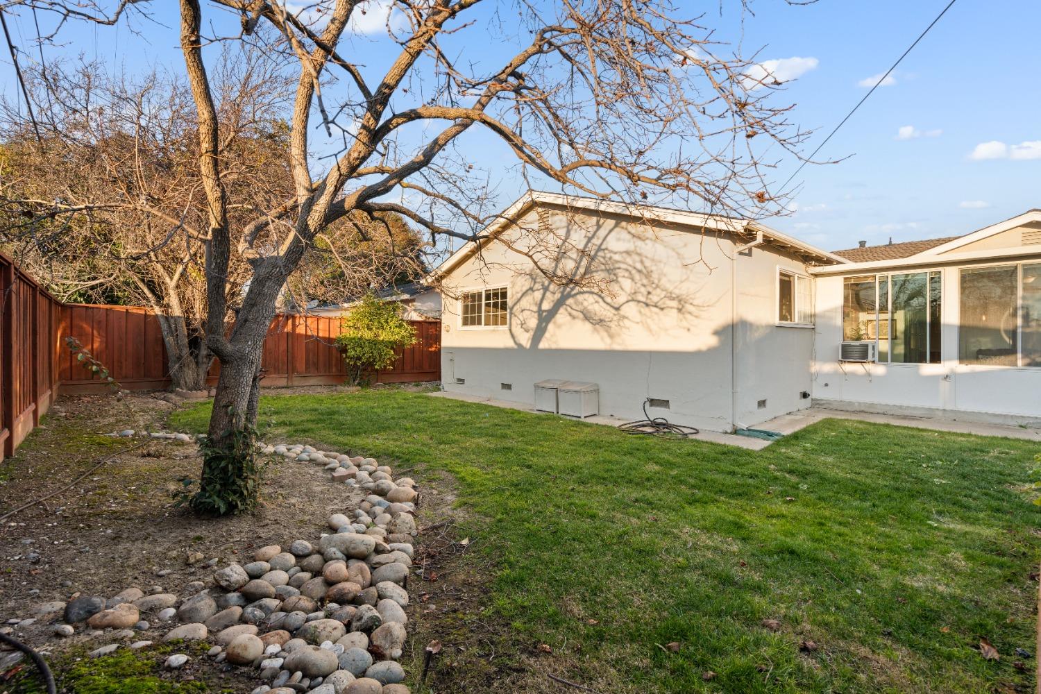 Detail Gallery Image 36 of 44 For 821 Penitencia St, Milpitas,  CA 95035 - 4 Beds | 2 Baths