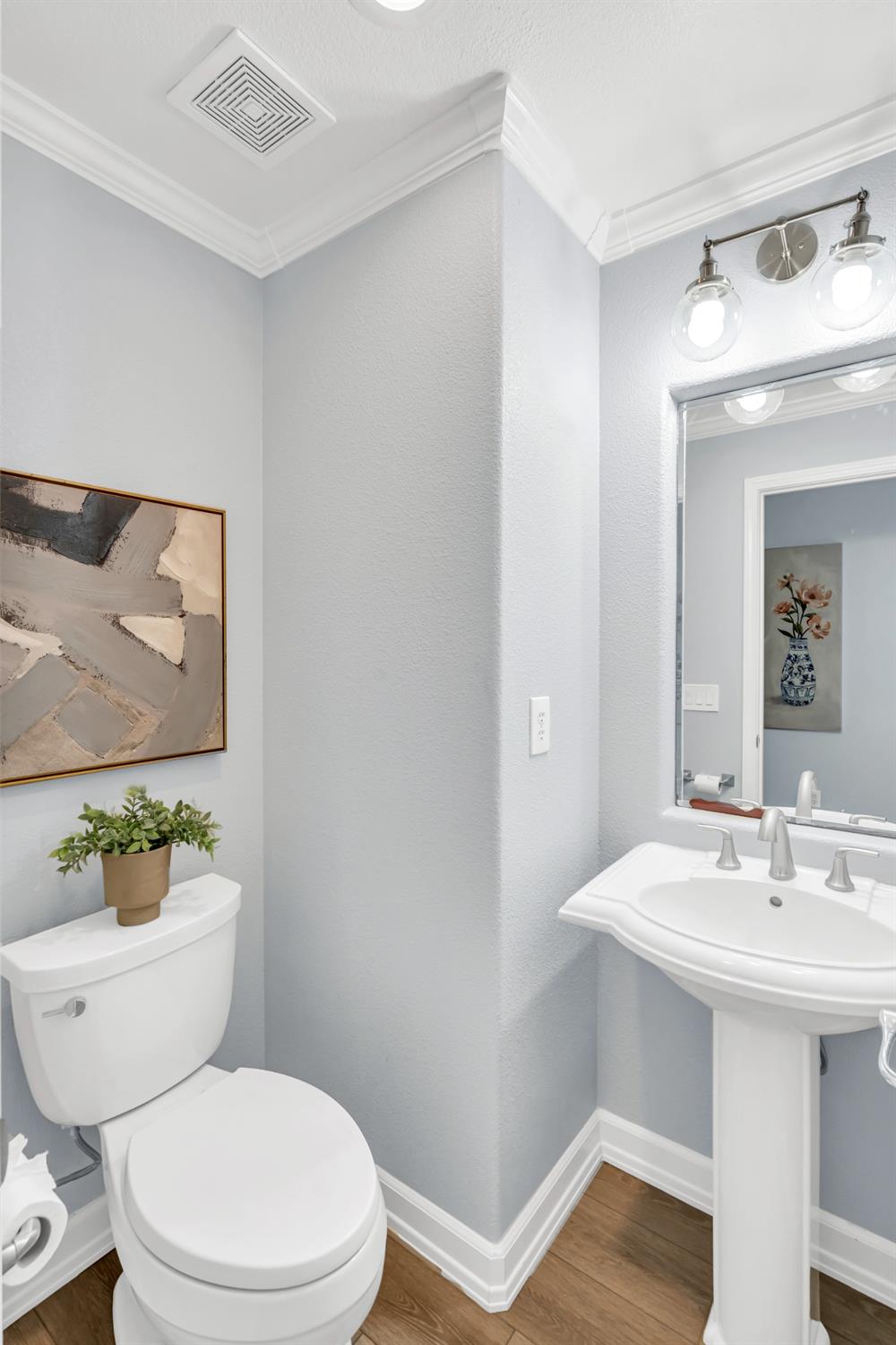 Detail Gallery Image 36 of 94 For 6600 Caprezzo Way, Elk Grove,  CA 95757 - 5 Beds | 4/1 Baths