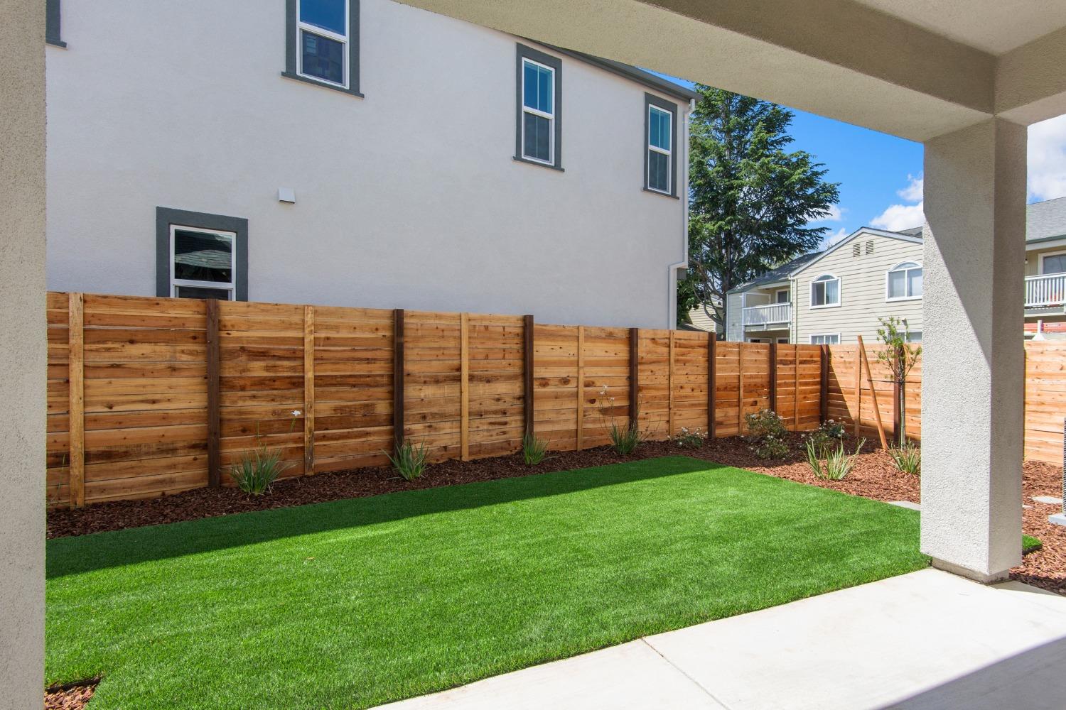 Detail Gallery Image 36 of 39 For 8636 Starburst Way, Sacramento,  CA 95823 - 4 Beds | 2/1 Baths