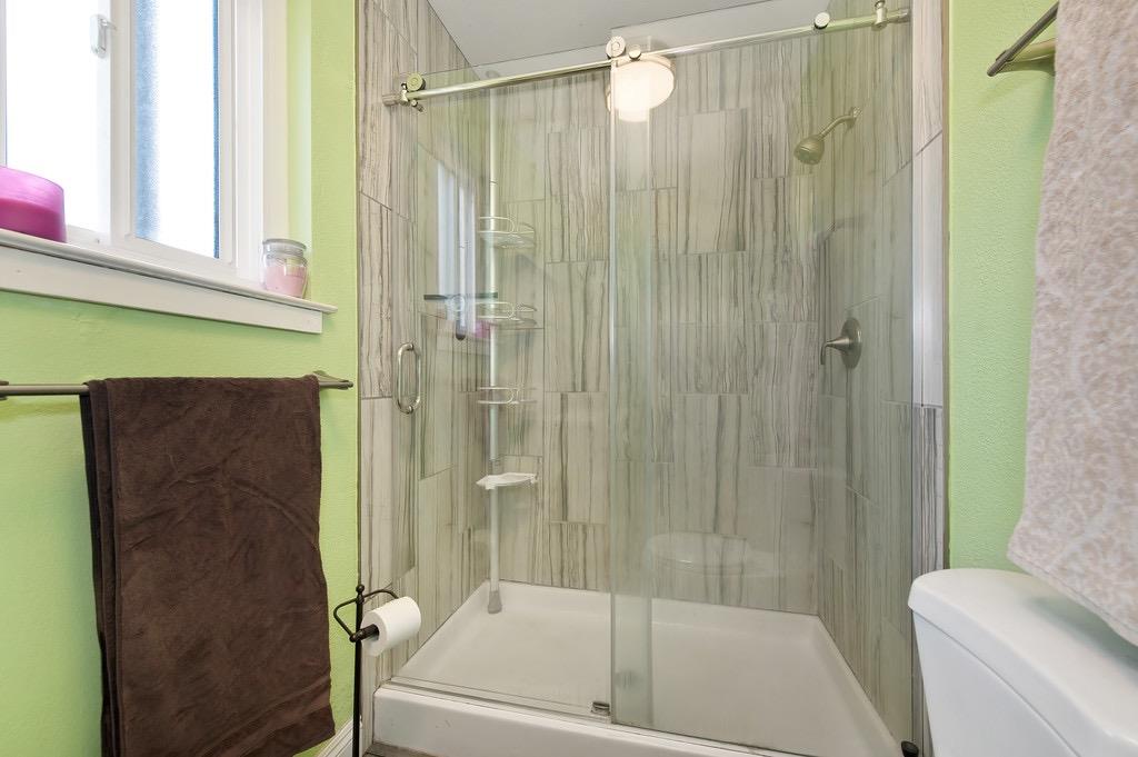 Detail Gallery Image 25 of 29 For 3740 26th Ave, Sacramento,  CA 95820 - 3 Beds | 2 Baths