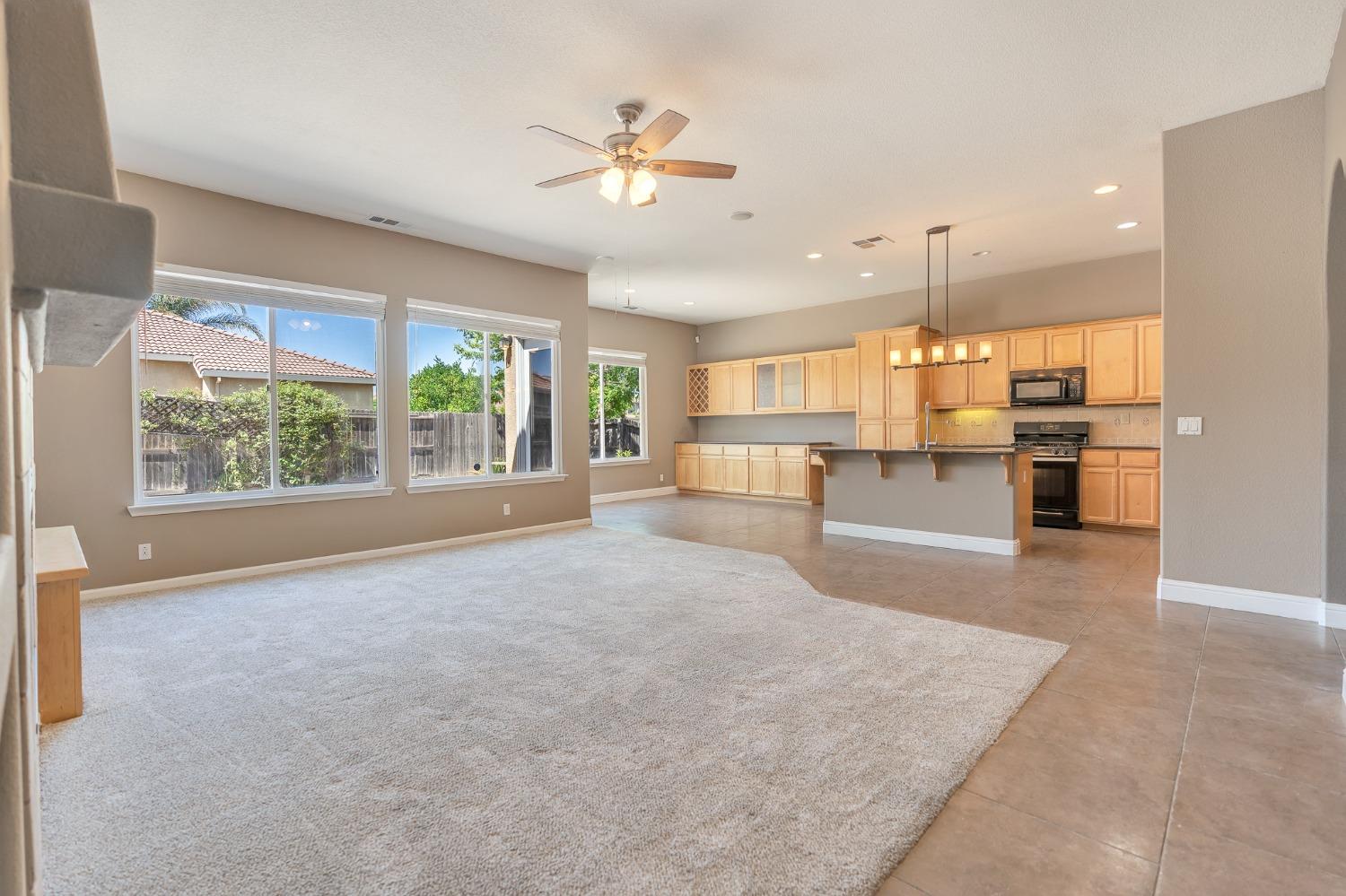Detail Gallery Image 21 of 67 For 2196 Naples Ct, Los Banos,  CA 93635 - 3 Beds | 2 Baths