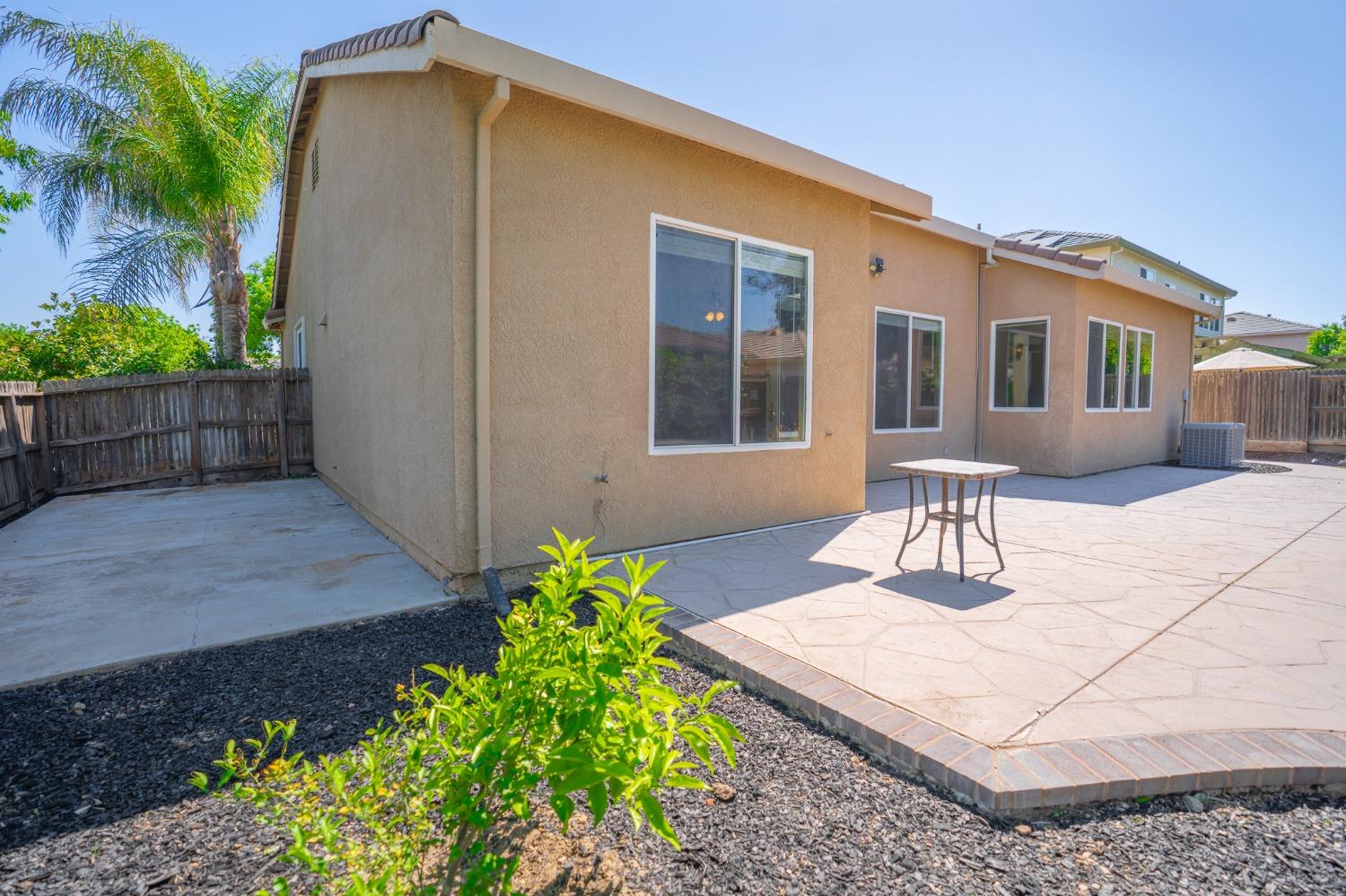 Detail Gallery Image 54 of 67 For 2196 Naples Ct, Los Banos,  CA 93635 - 3 Beds | 2 Baths