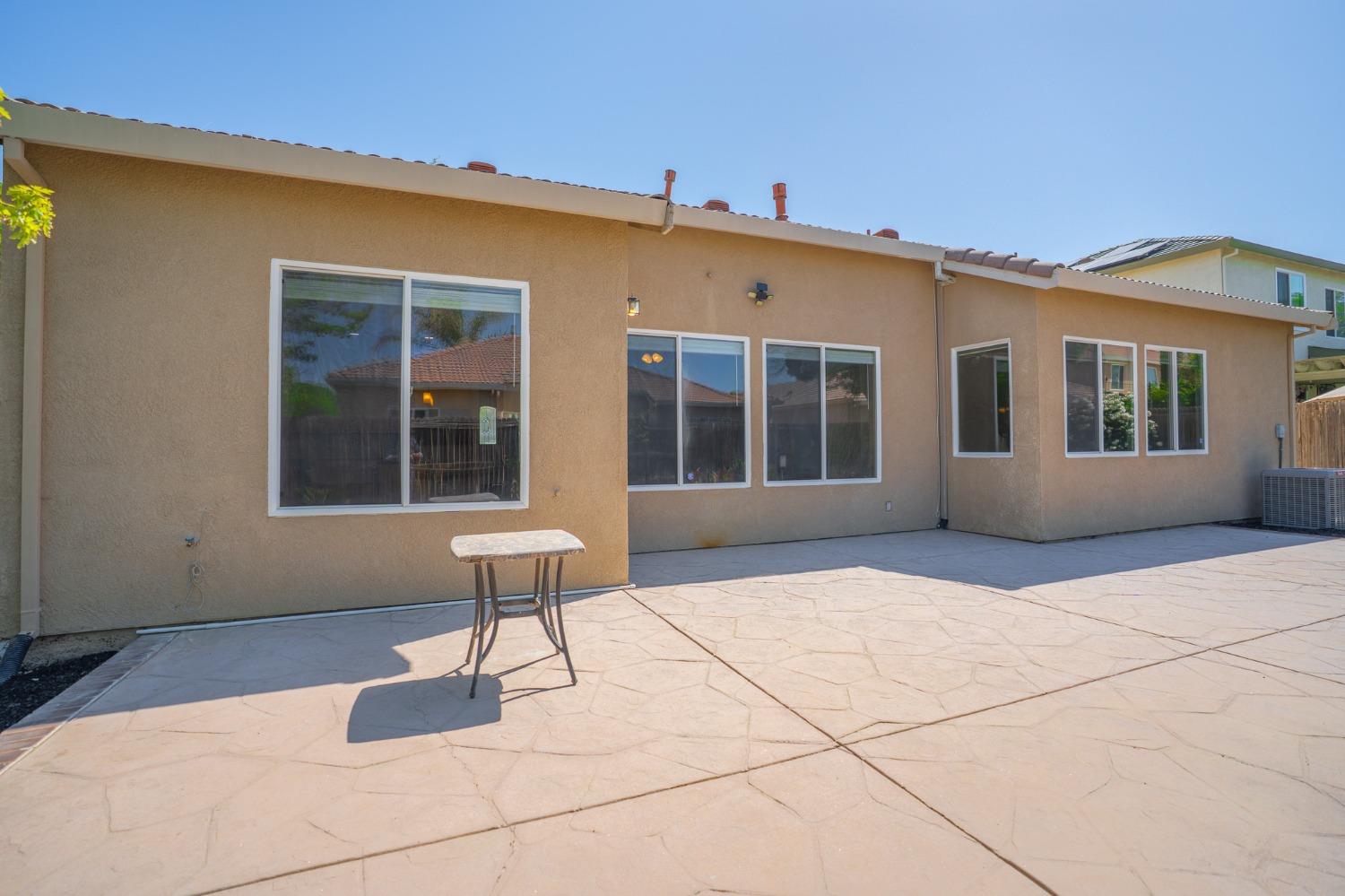 Detail Gallery Image 52 of 67 For 2196 Naples Ct, Los Banos,  CA 93635 - 3 Beds | 2 Baths