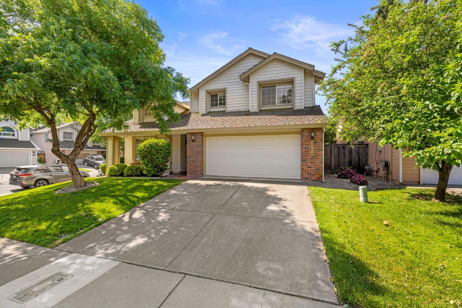Detail Gallery Image 1 of 56 For 2936 Trigo Way, Sacramento,  CA 95833 - 3 Beds | 2/1 Baths