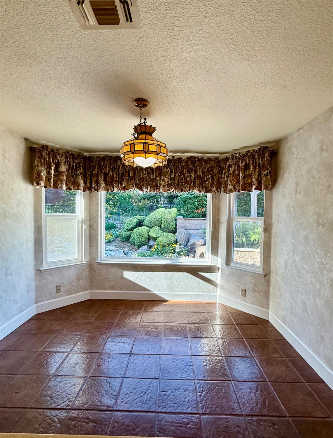 Detail Gallery Image 22 of 56 For 14704 Guadalupe Dr, Rancho Murieta,  CA 95683 - 4 Beds | 3 Baths