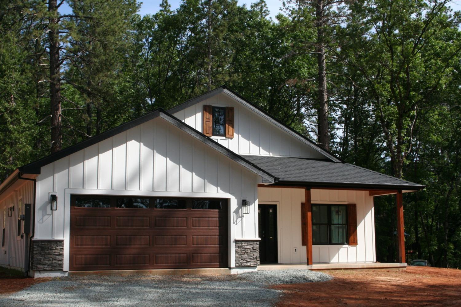 Detail Gallery Image 1 of 9 For 5569 Crestline Dr, Foresthill,  CA 95631 - 3 Beds | 2 Baths