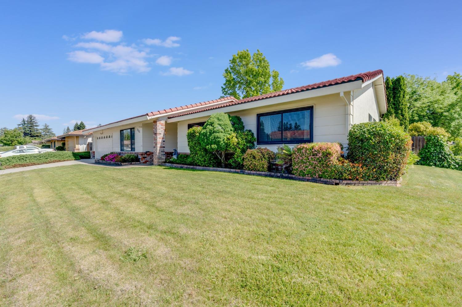 Detail Gallery Image 7 of 40 For 8700 Tipton Ct, Elk Grove,  CA 95624 - 3 Beds | 2/1 Baths