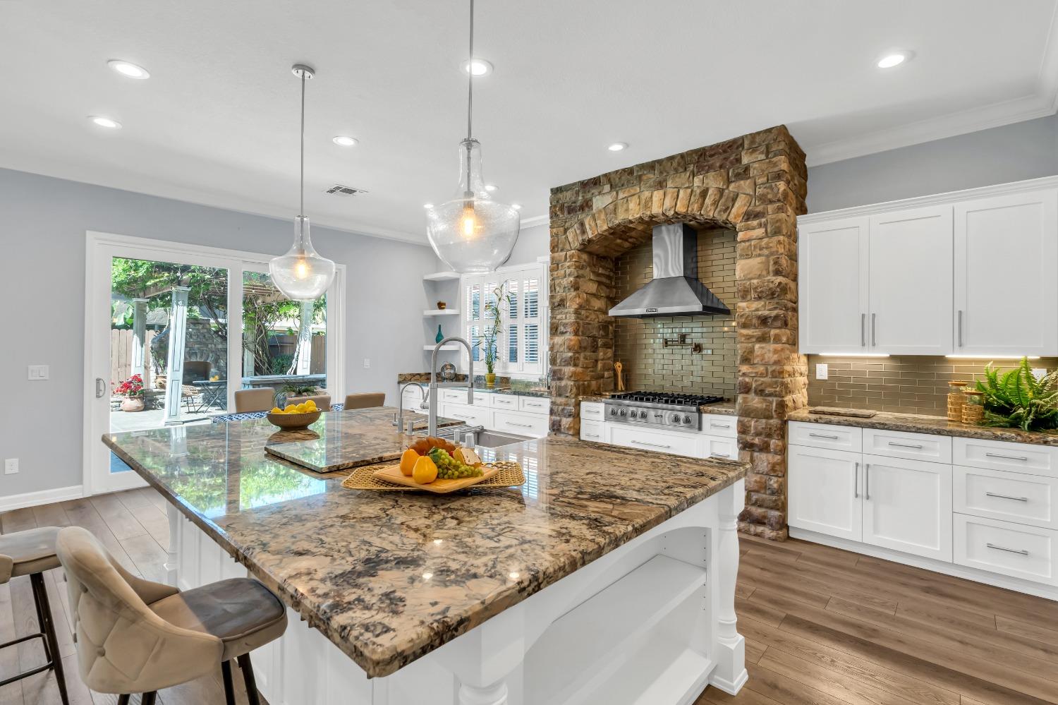 Detail Gallery Image 28 of 94 For 6600 Caprezzo Way, Elk Grove,  CA 95757 - 5 Beds | 4/1 Baths