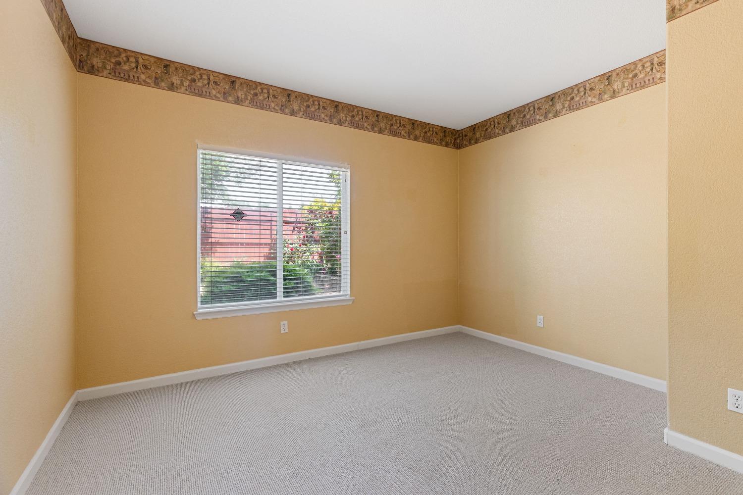 Detail Gallery Image 14 of 62 For 7920 Tetotom Park Way, Antelope,  CA 95843 - 5 Beds | 3 Baths