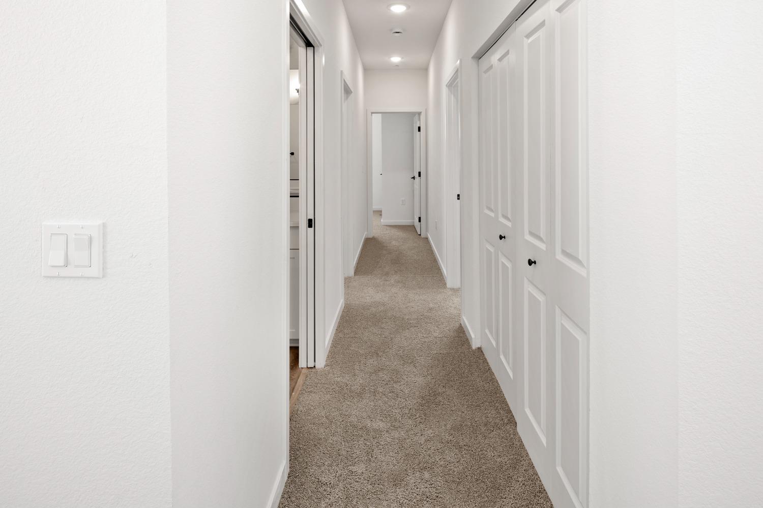 Detail Gallery Image 25 of 39 For 8636 Starburst Way, Sacramento,  CA 95823 - 4 Beds | 2/1 Baths