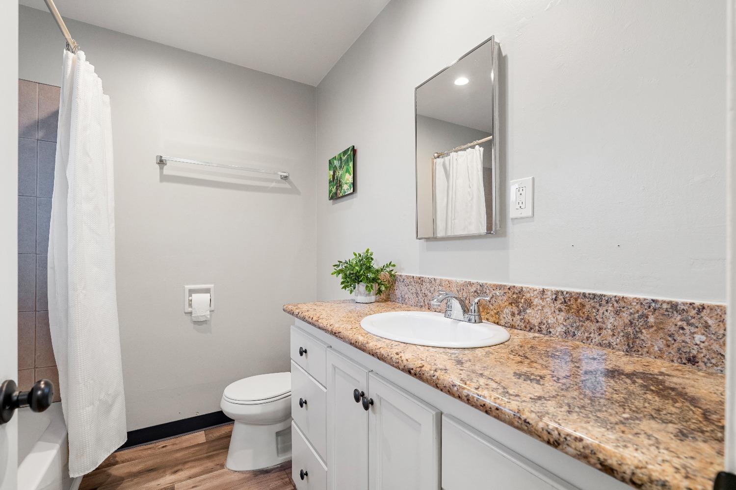 Detail Gallery Image 39 of 51 For 5904 40th St, Sacramento,  CA 95824 - – Beds | – Baths