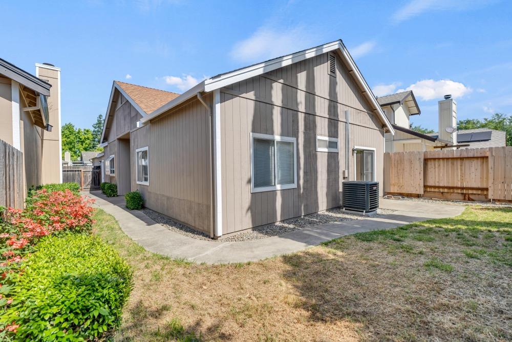 Detail Gallery Image 28 of 37 For 9255 Guillermina Ct, Elk Grove,  CA 95758 - 3 Beds | 2 Baths