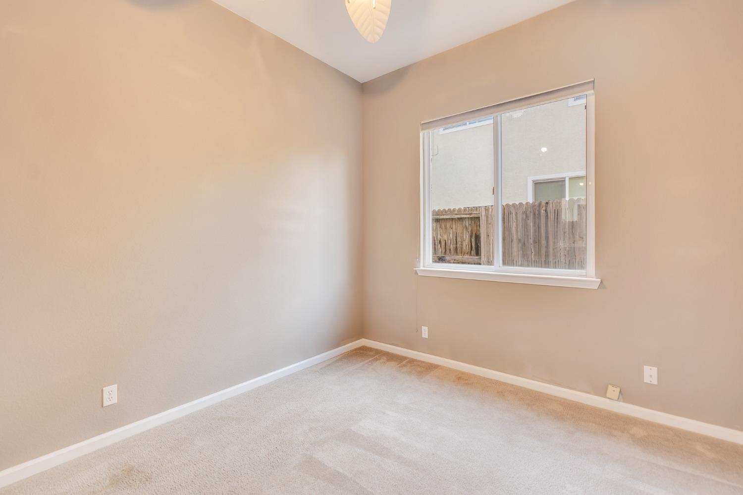 Detail Gallery Image 43 of 67 For 2196 Naples Ct, Los Banos,  CA 93635 - 3 Beds | 2 Baths