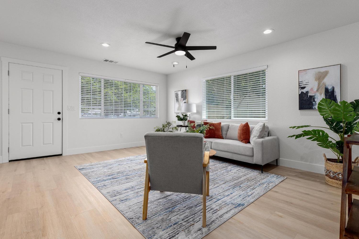 Detail Gallery Image 6 of 30 For 804 Jackson St, Winters,  CA 95694 - 4 Beds | 2 Baths