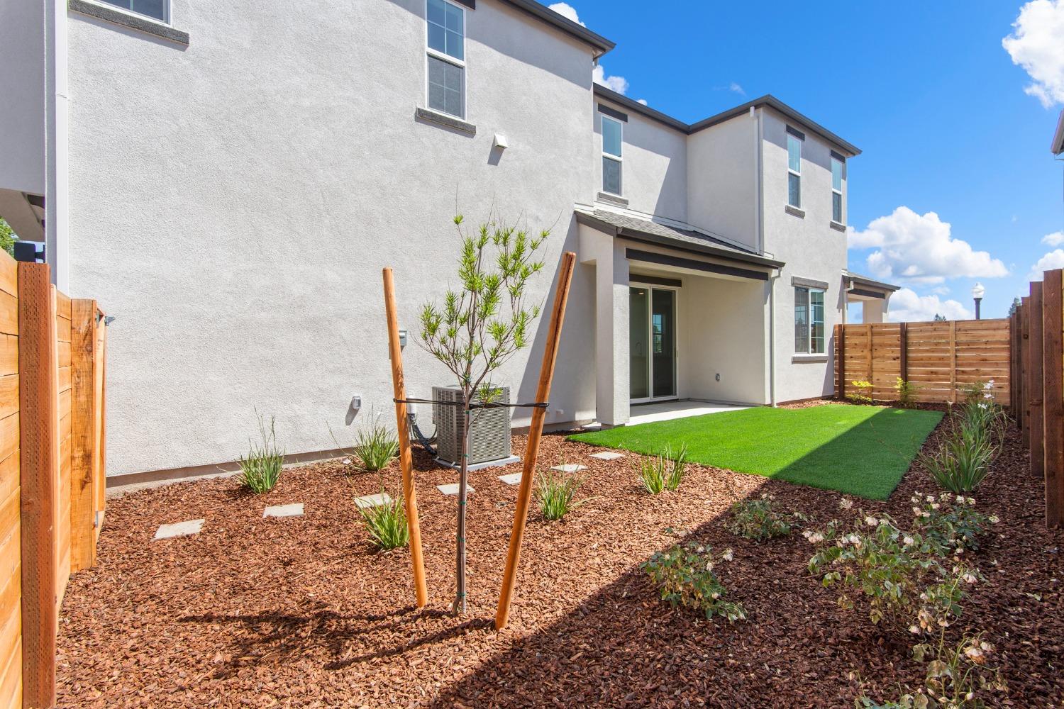 Detail Gallery Image 38 of 39 For 8636 Starburst Way, Sacramento,  CA 95823 - 4 Beds | 2/1 Baths
