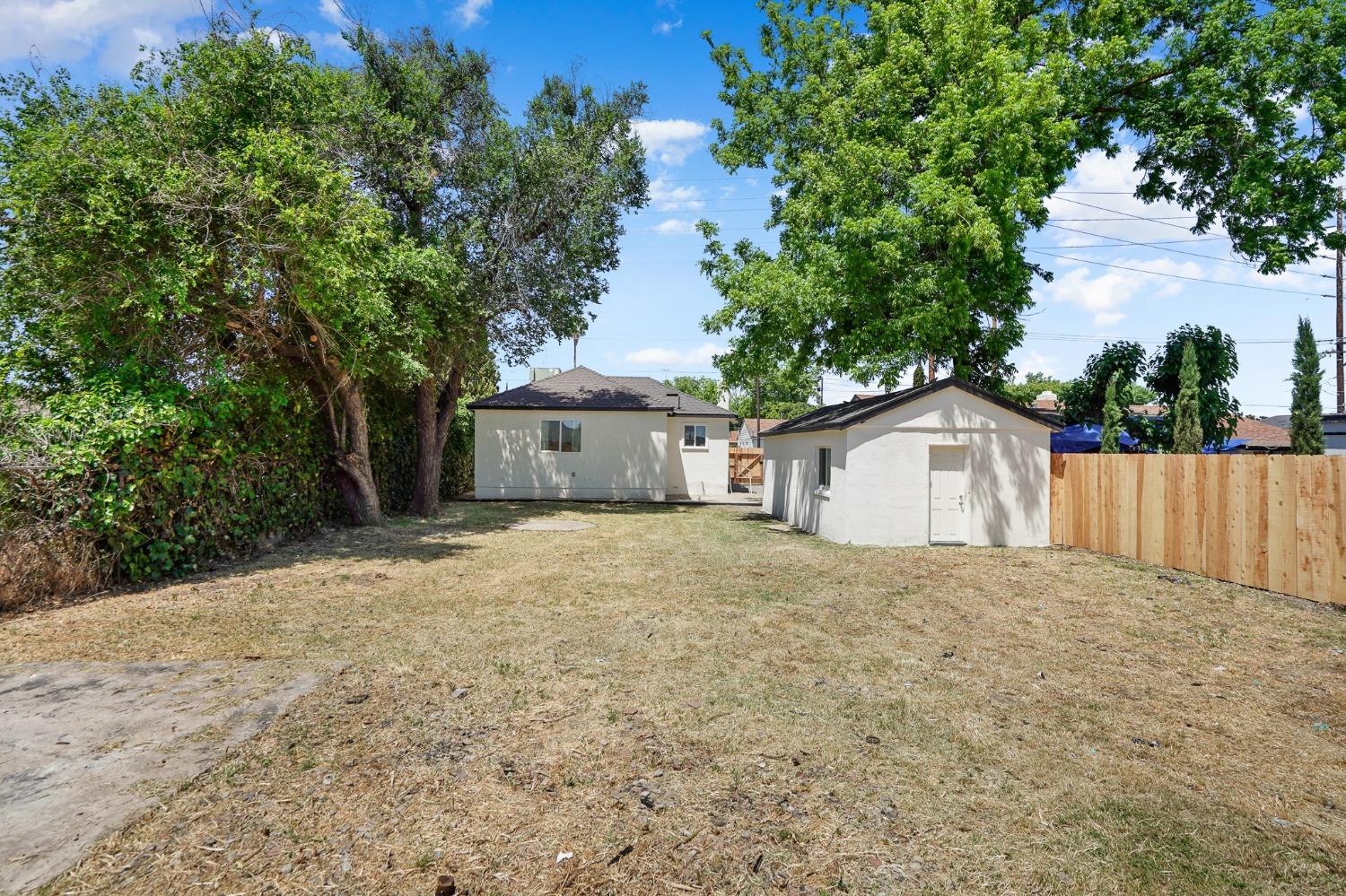 E Anderson Street, Stockton, California image 34