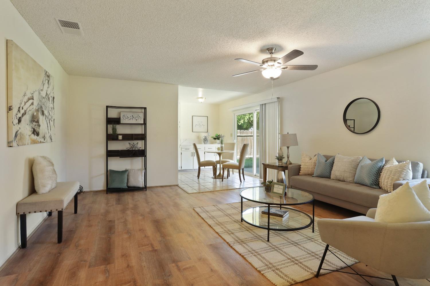 Detail Gallery Image 5 of 26 For 2912 Bateman Ln, Modesto,  CA 95354 - 3 Beds | 2 Baths