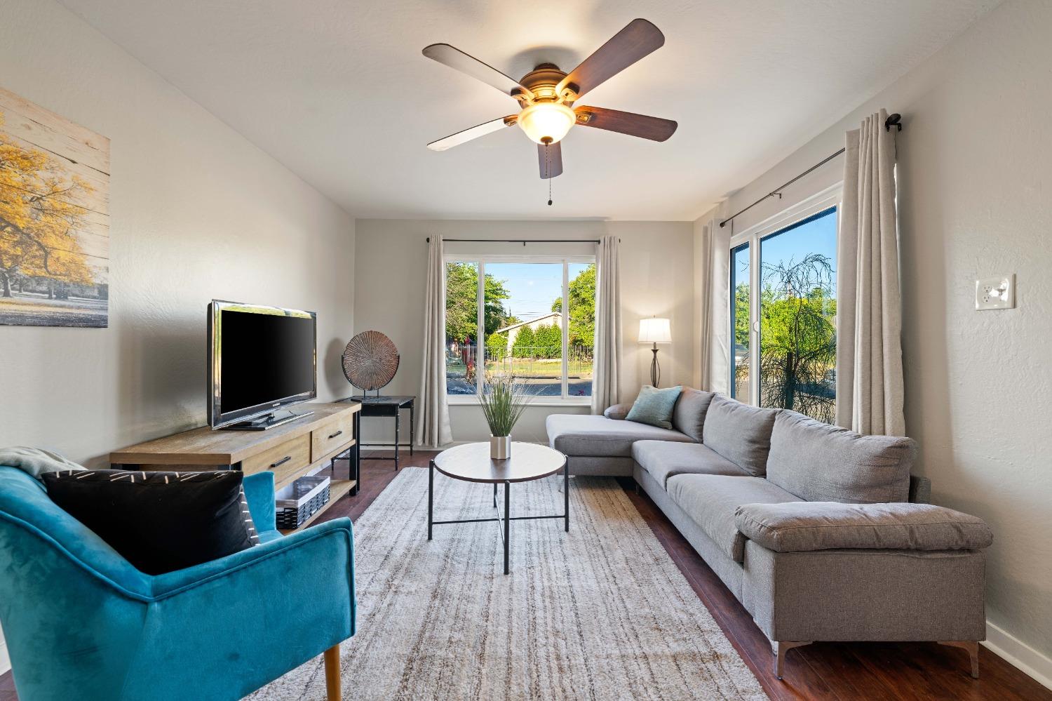 Detail Gallery Image 11 of 51 For 5904 40th St, Sacramento,  CA 95824 - – Beds | – Baths