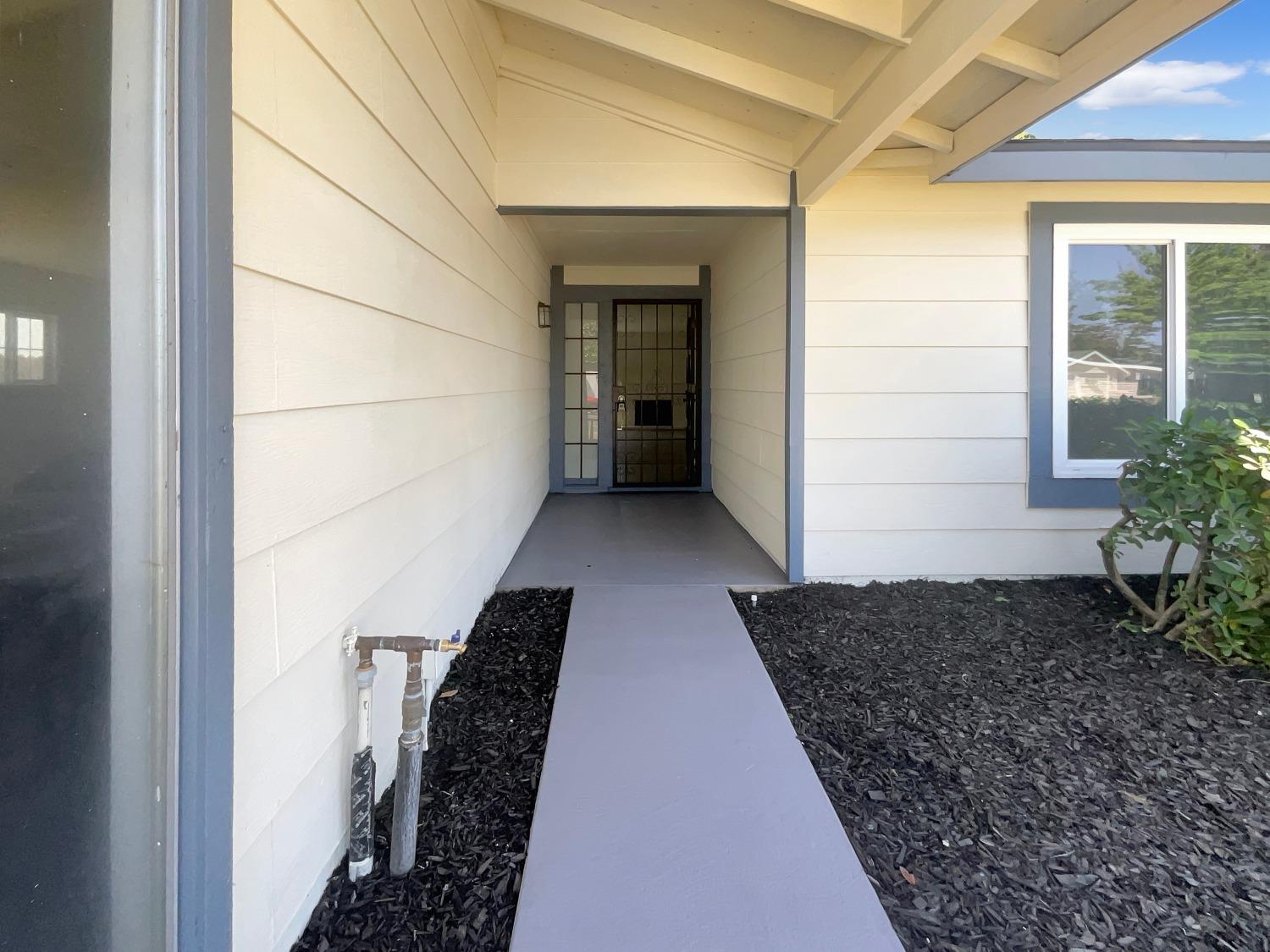 Detail Gallery Image 11 of 29 For 3023 Rosemont Dr, Sacramento,  CA 95826 - 3 Beds | 2 Baths
