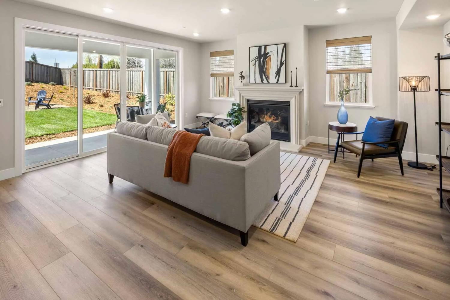 Detail Gallery Image 11 of 54 For 2500 Bramble Ct, Auburn,  CA 95603 - 3 Beds | 2/1 Baths