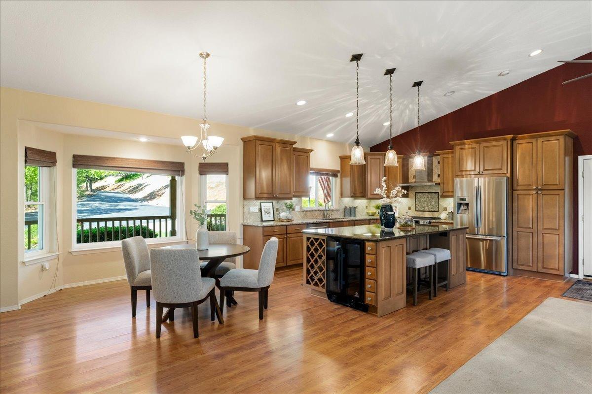 Detail Gallery Image 8 of 69 For 150 Spring Ln, Newcastle,  CA 95658 - 3 Beds | 3 Baths