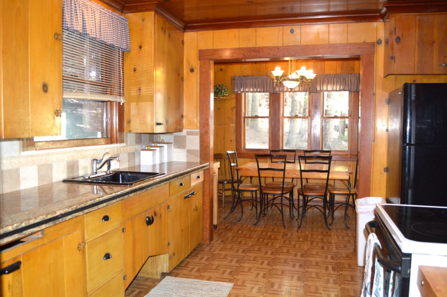 Detail Gallery Image 17 of 34 For 26156 Long Barn Rd, Long Barn,  CA 95335 - 5 Beds | 1/1 Baths