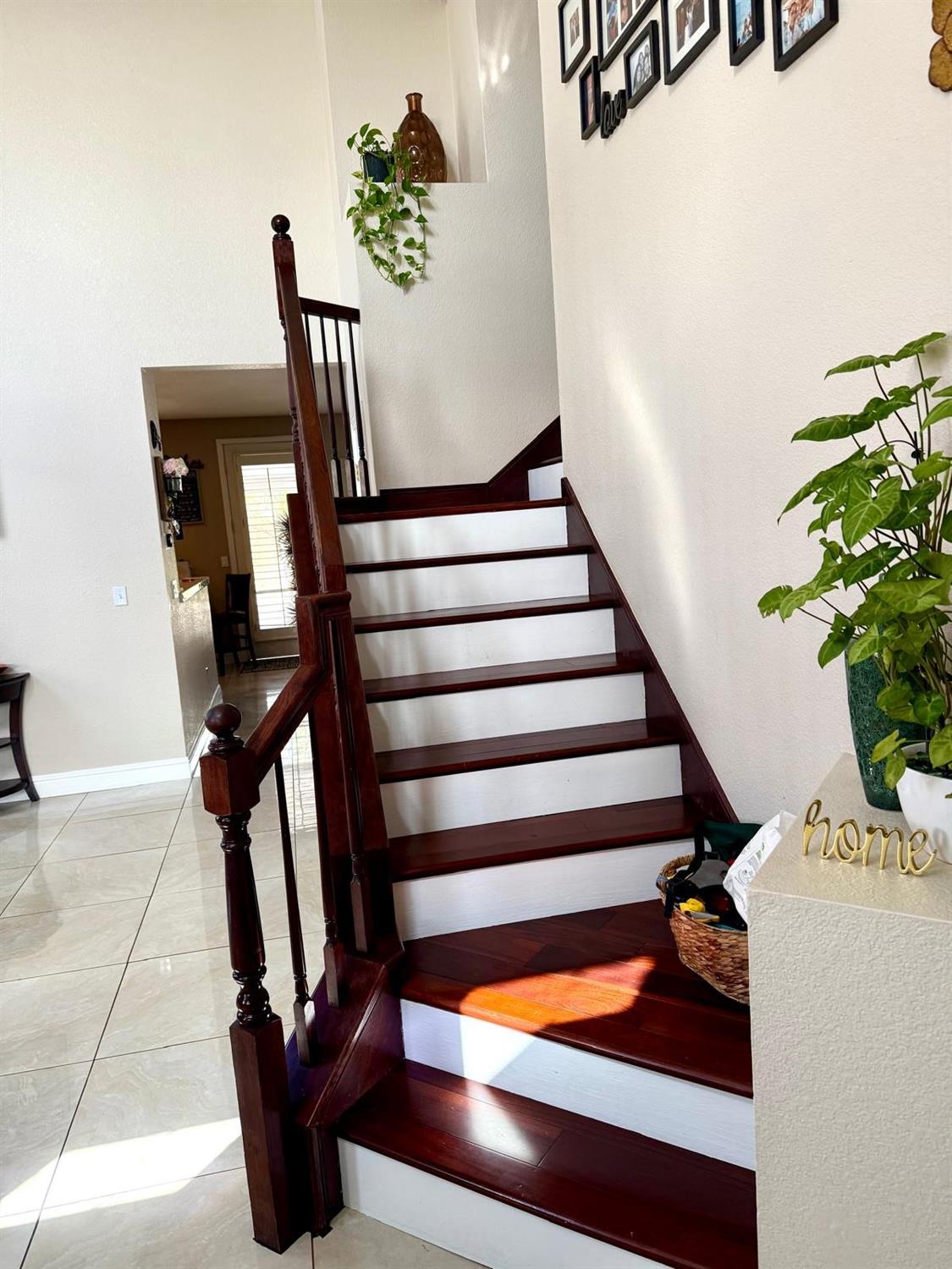 Detail Gallery Image 14 of 61 For 601 Olivine Ave, Lathrop,  CA 95330 - 5 Beds | 3 Baths