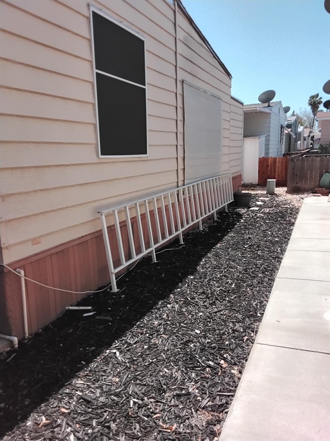 Detail Gallery Image 3 of 28 For 3821 Lahaina Ln 250, Modesto,  CA 95355 - 2 Beds | 2 Baths
