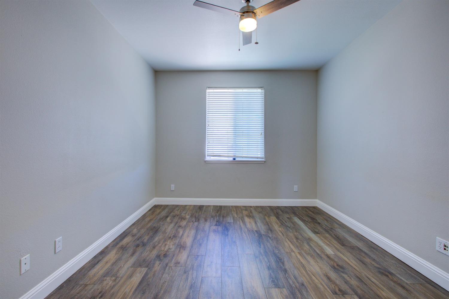 Detail Gallery Image 28 of 75 For 4008 Calais, Modesto,  CA 95356 - 4 Beds | 3 Baths