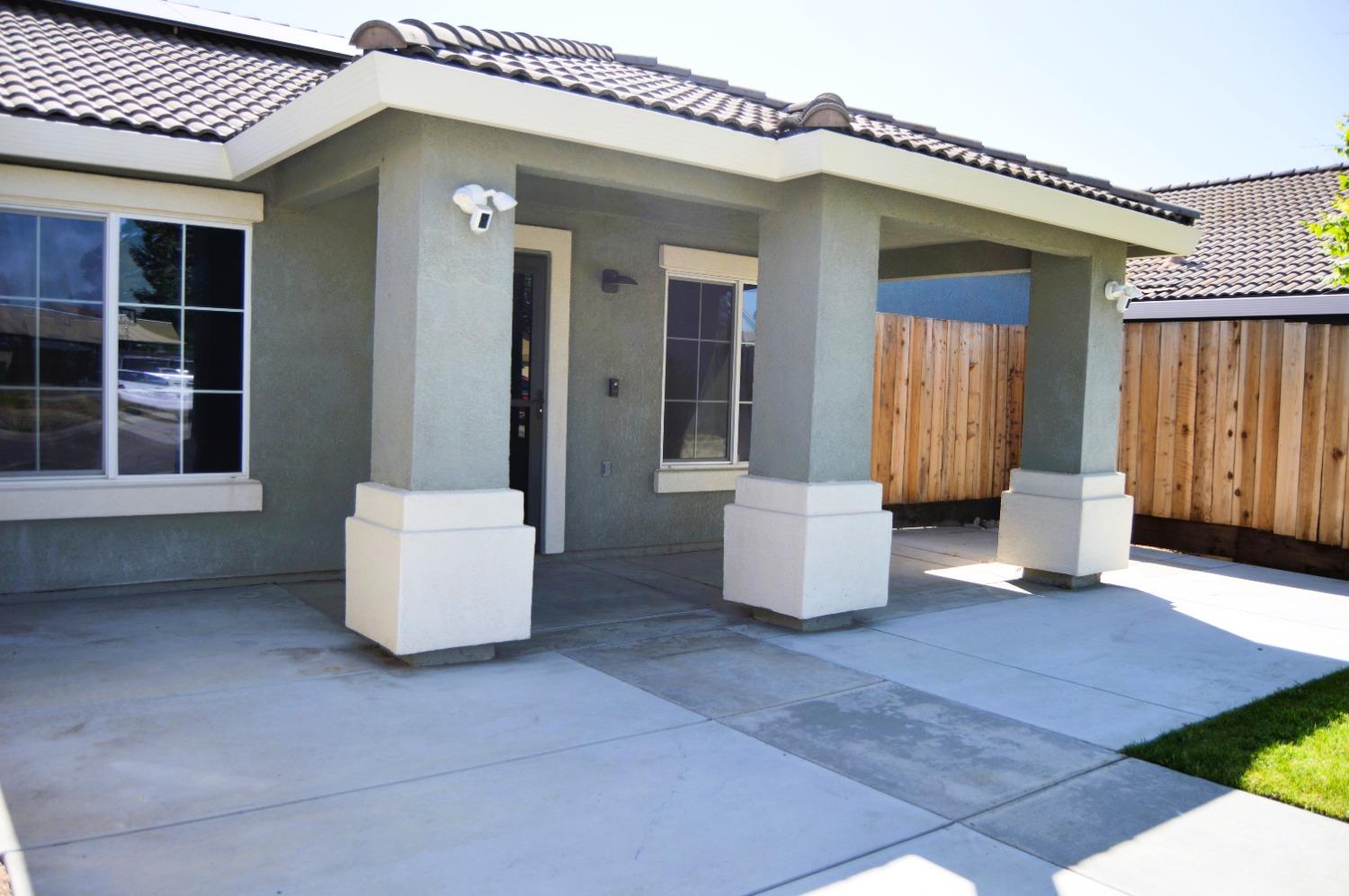 Almador Terrace, Atwater, California image 3
