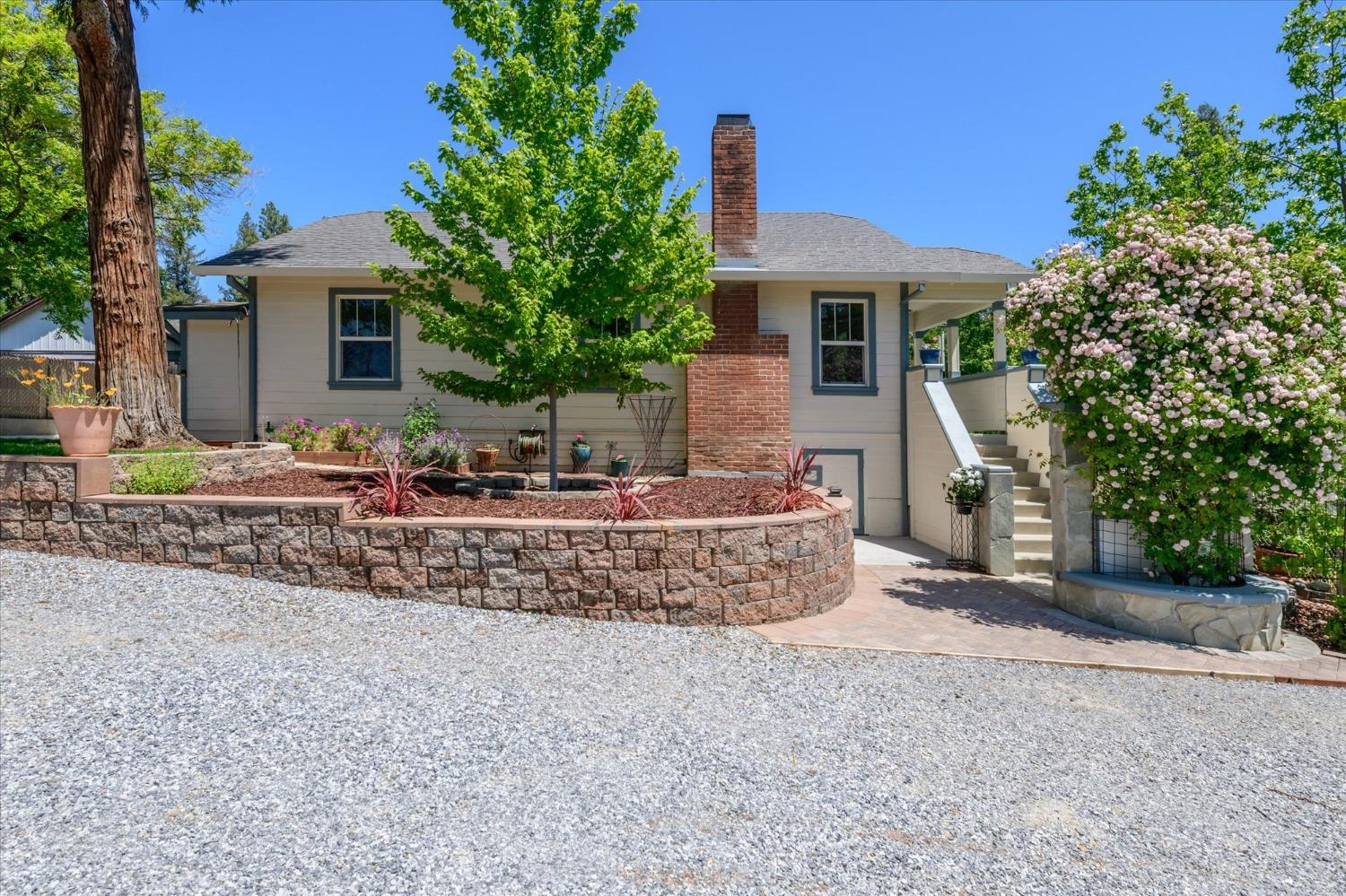 Wentworth Court, Placerville, California image 8