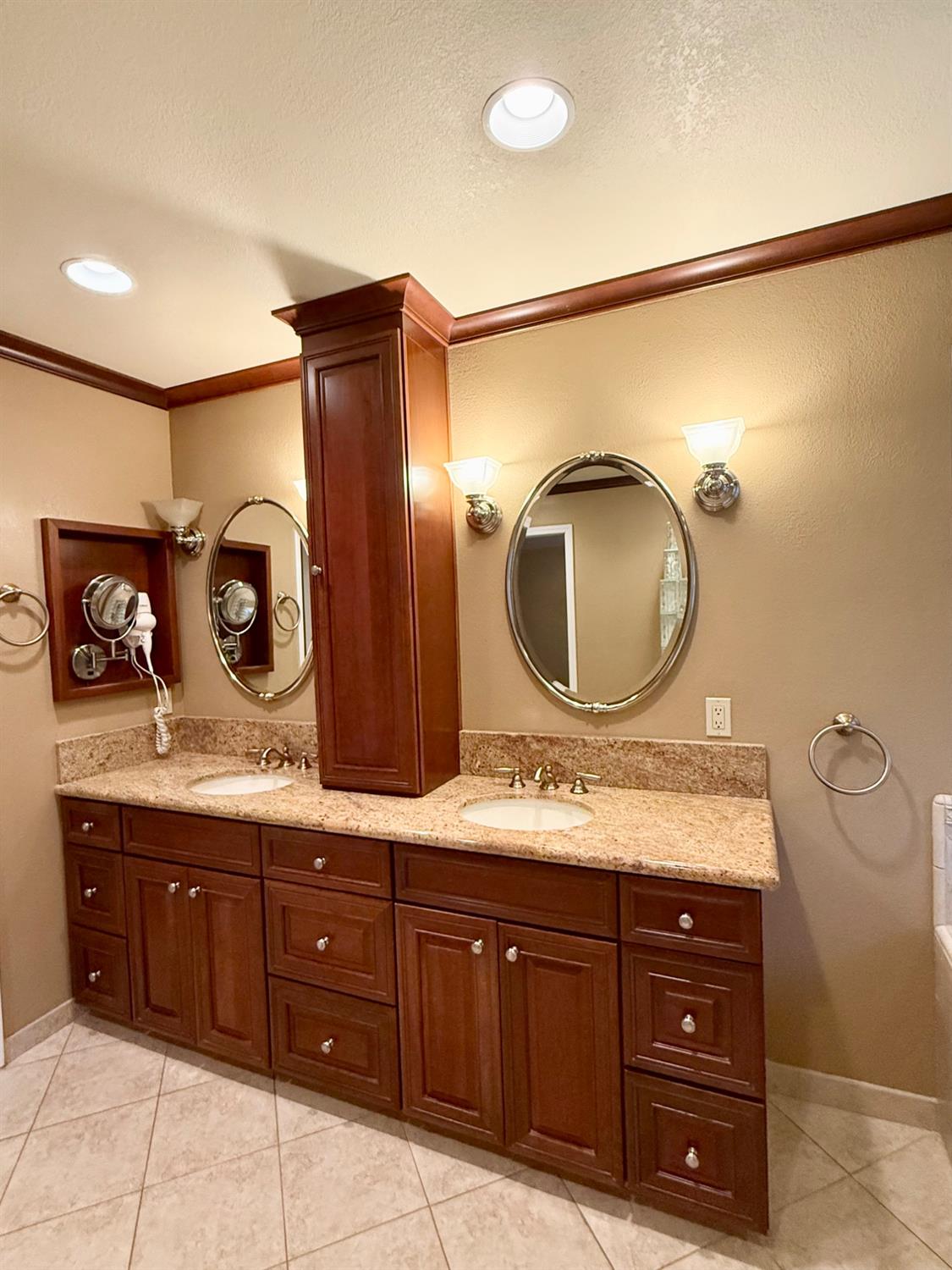 Detail Gallery Image 30 of 56 For 14704 Guadalupe Dr, Rancho Murieta,  CA 95683 - 4 Beds | 3 Baths