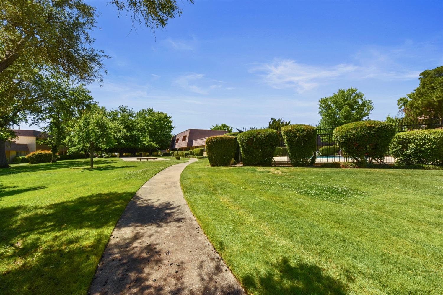 Photo #20: 225058863 Listing: Photo #20