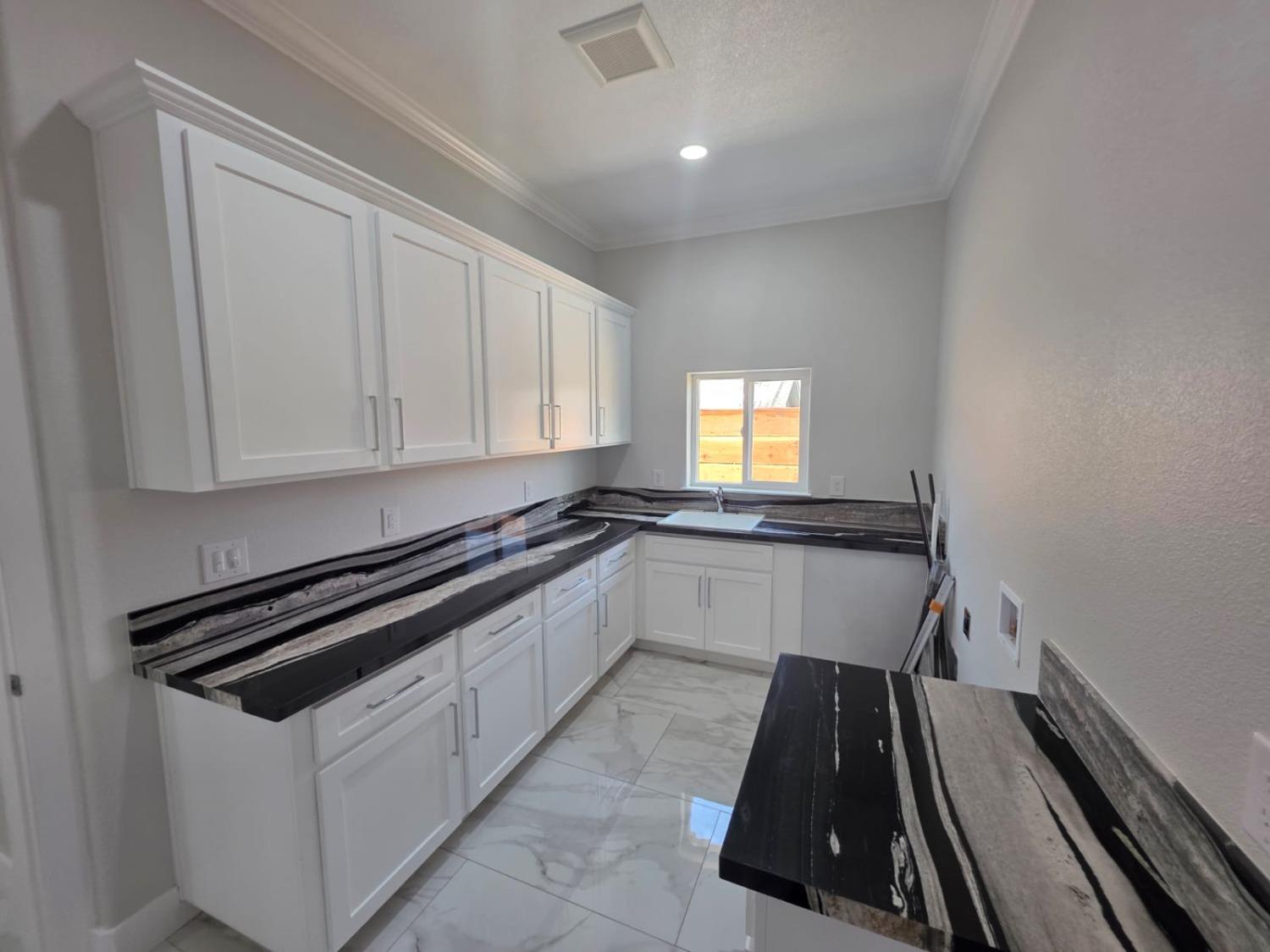 Detail Gallery Image 25 of 66 For 3213 Millbrook Ave, Modesto,  CA 95355 - 3 Beds | 4 Baths