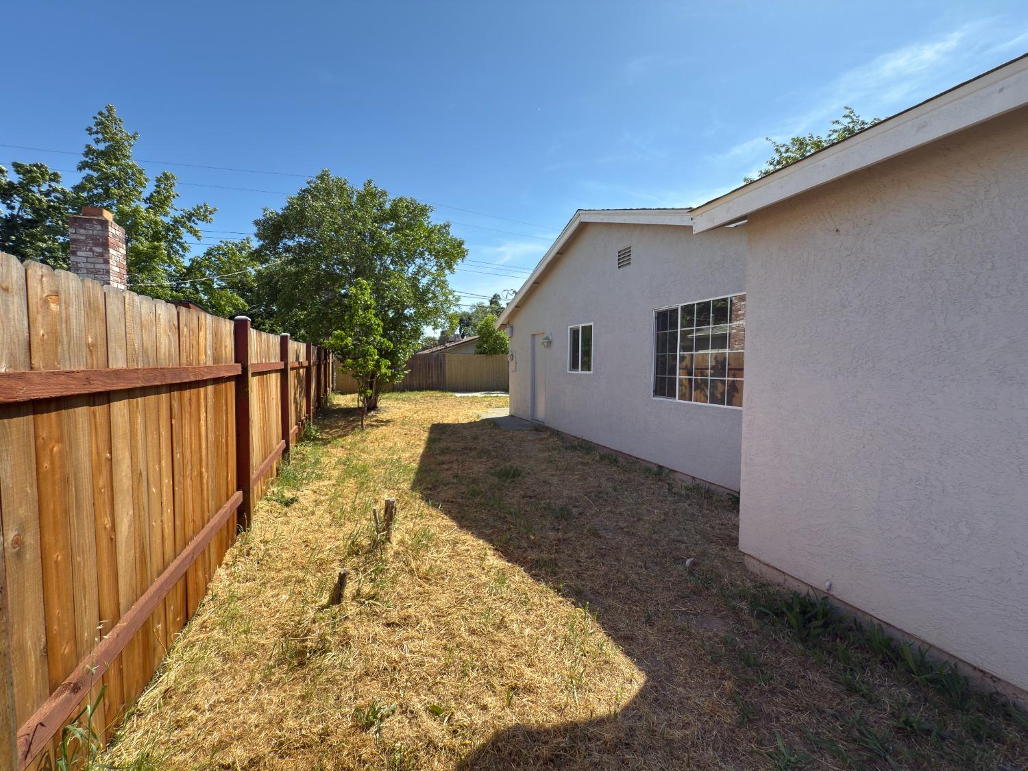 Detail Gallery Image 14 of 15 For 316 Yampa Cir, Sacramento,  CA 95838 - 3 Beds | 1 Baths