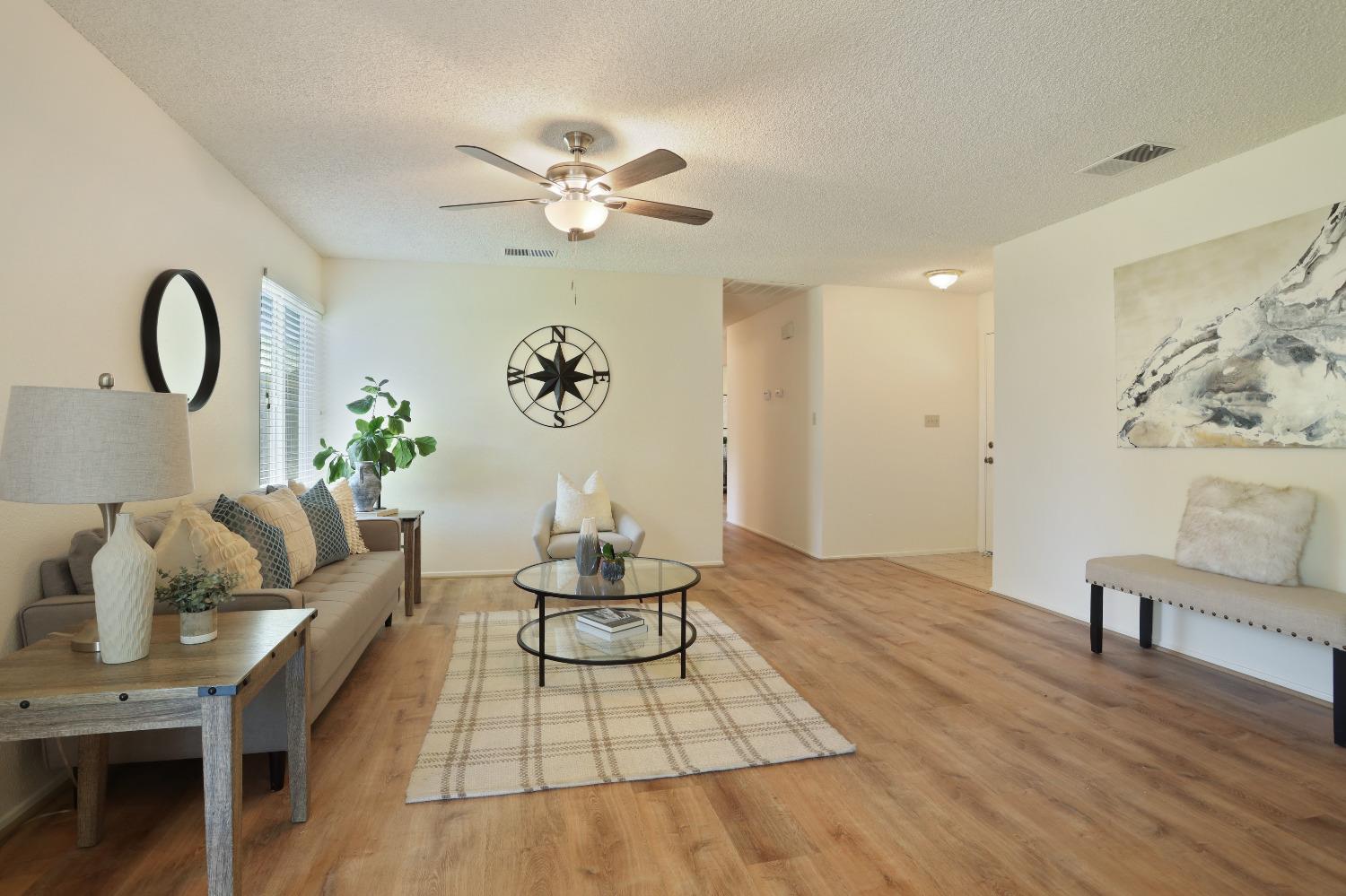 Detail Gallery Image 6 of 26 For 2912 Bateman Ln, Modesto,  CA 95354 - 3 Beds | 2 Baths