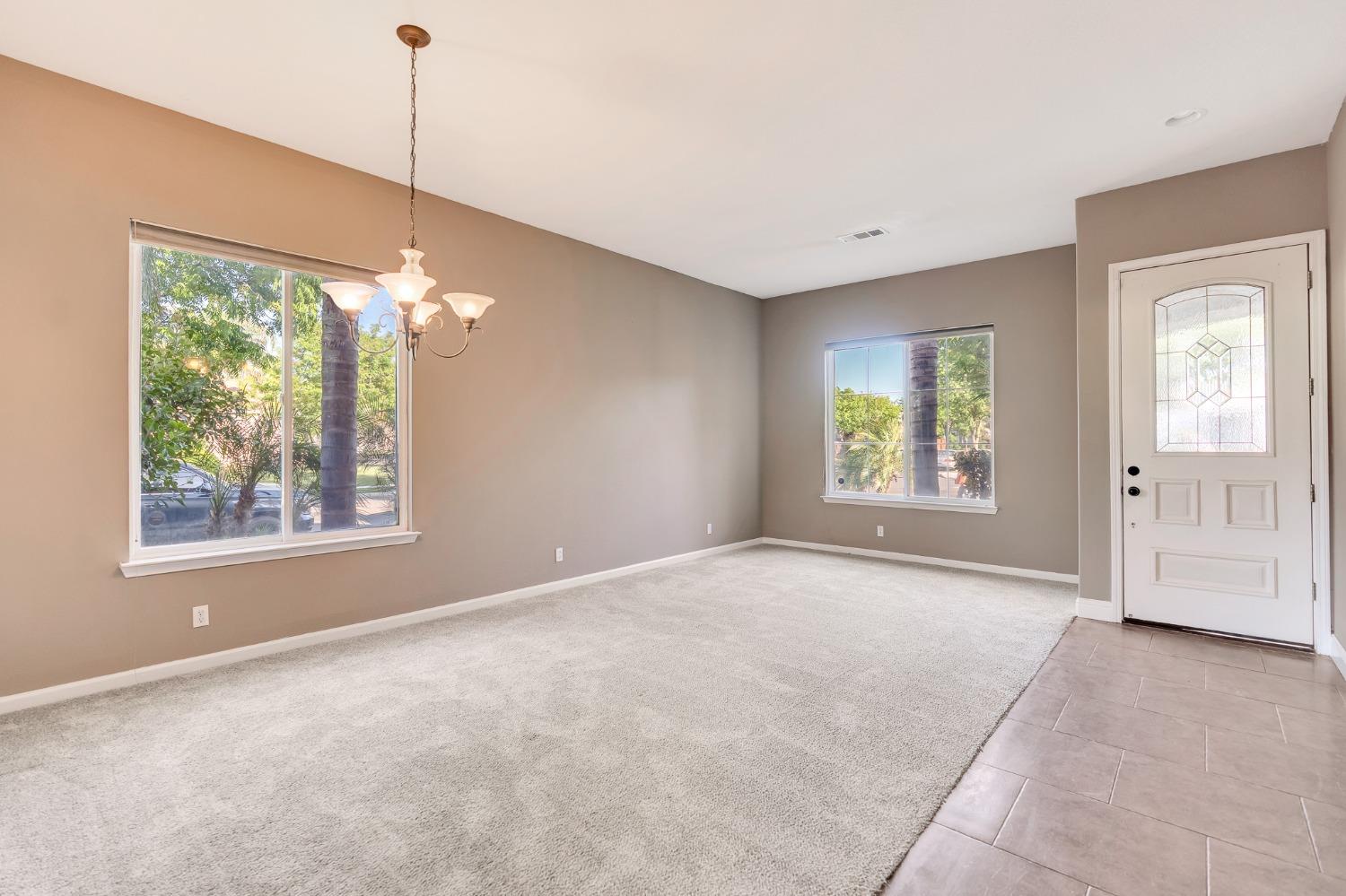 Detail Gallery Image 12 of 67 For 2196 Naples Ct, Los Banos,  CA 93635 - 3 Beds | 2 Baths