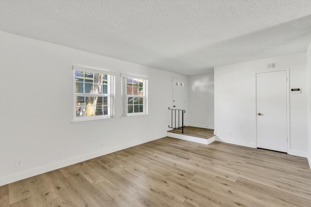 Detail Gallery Image 7 of 57 For 4020 Knoll Top Ct, Carmichael,  CA 95608 - 3 Beds | 1/1 Baths