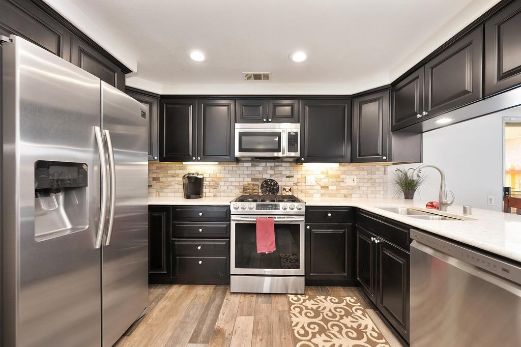 New River Circle, Rancho Cordova, California image 15