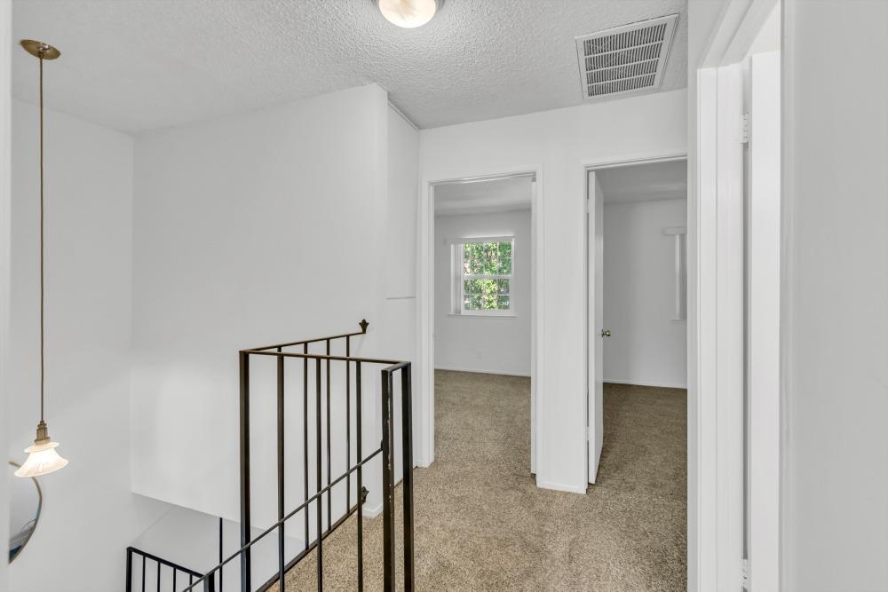 Detail Gallery Image 27 of 57 For 4020 Knoll Top Ct, Carmichael,  CA 95608 - 3 Beds | 1/1 Baths