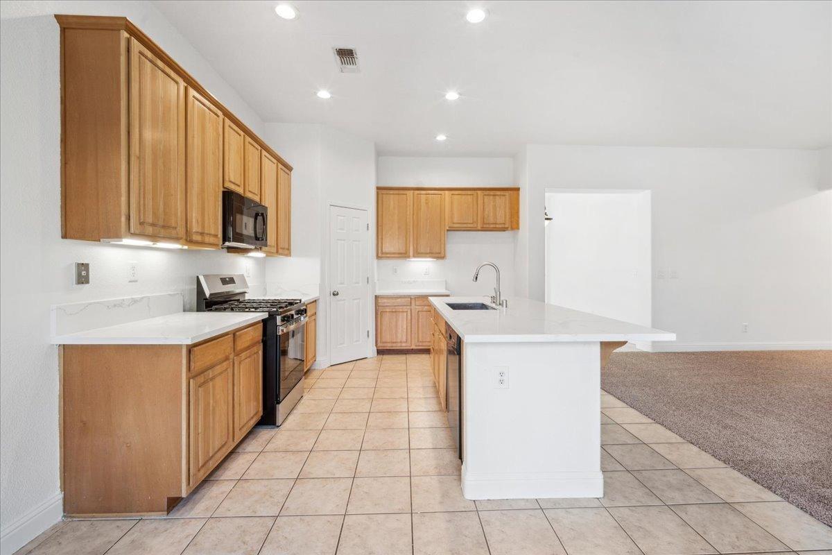 Detail Gallery Image 20 of 45 For 1128 Skyline Dr, Yuba City,  CA 95991 - 4 Beds | 2 Baths