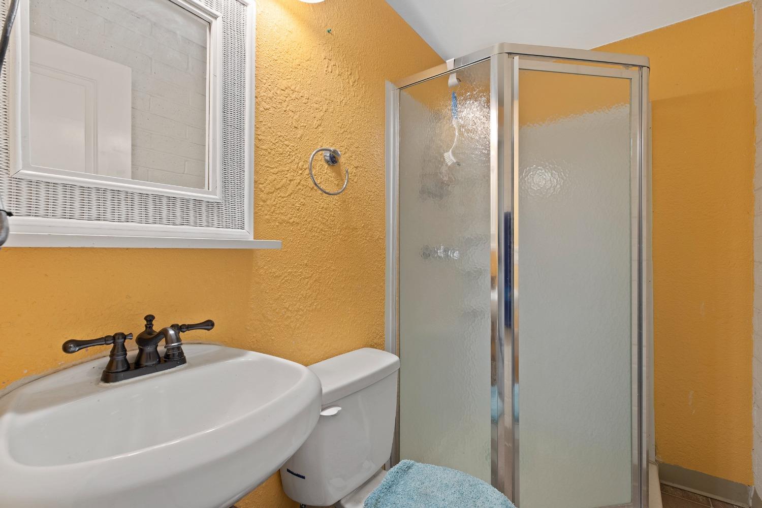 Detail Gallery Image 21 of 31 For 1731 Humphrey Dr, Concord,  CA 94519 - 3 Beds | 1 Baths