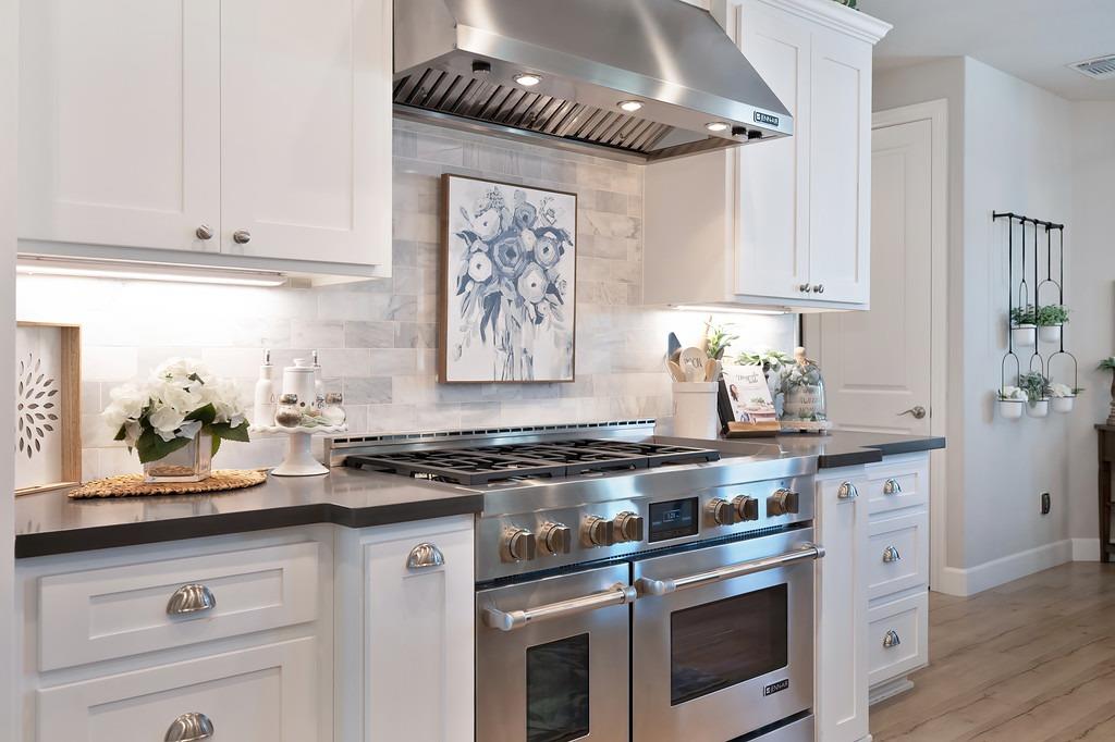 Detail Gallery Image 24 of 63 For 7527 Country Oaks Ln, Orangevale,  CA 95662 - 5 Beds | 4/1 Baths