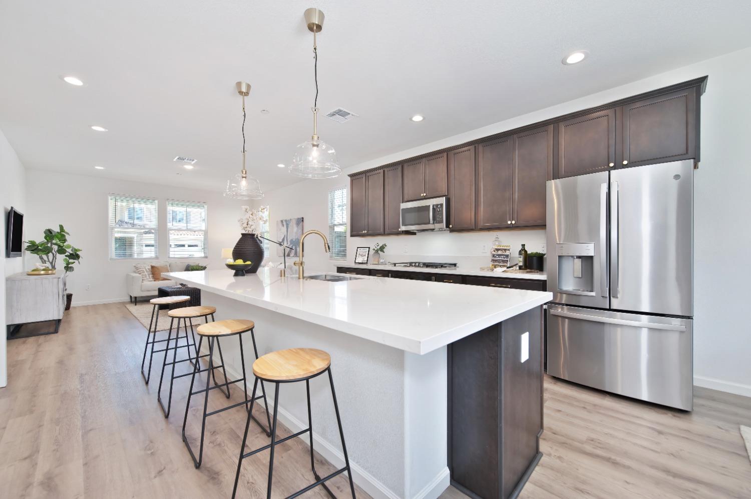 Detail Gallery Image 9 of 37 For 1336 Stark Bridge Rd, Lincoln,  CA 95648 - 4 Beds | 2/1 Baths
