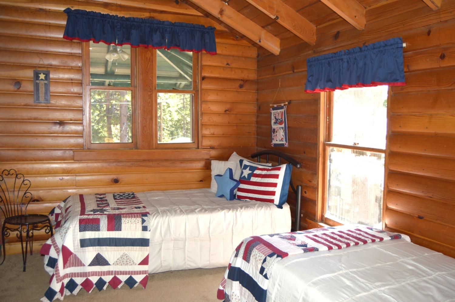 Detail Gallery Image 10 of 34 For 26156 Long Barn Rd, Long Barn,  CA 95335 - 5 Beds | 1/1 Baths