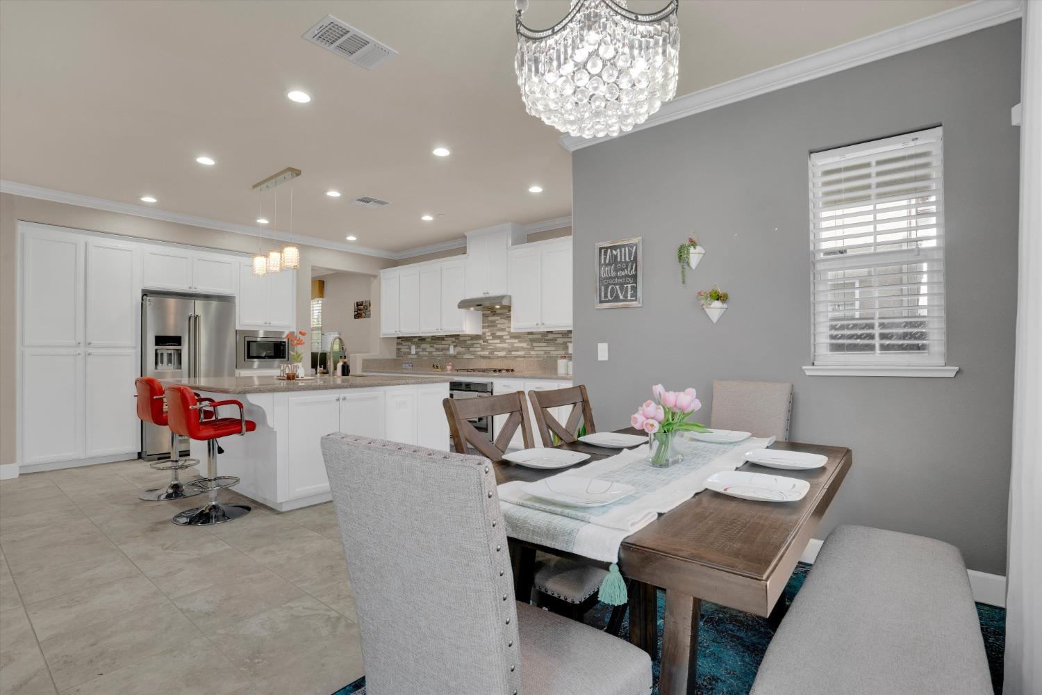 Detail Gallery Image 16 of 42 For 692 N Montebello St, Mountain House,  CA 95391 - 5 Beds | 4 Baths