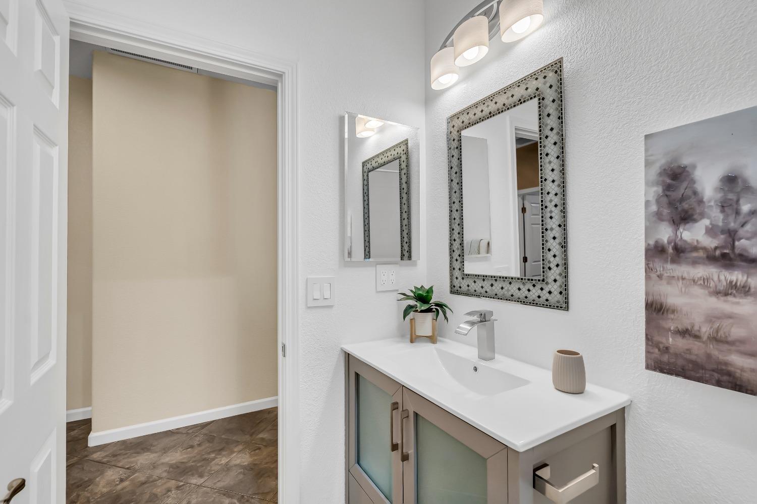 Stageline Circle, Rocklin, California image 38