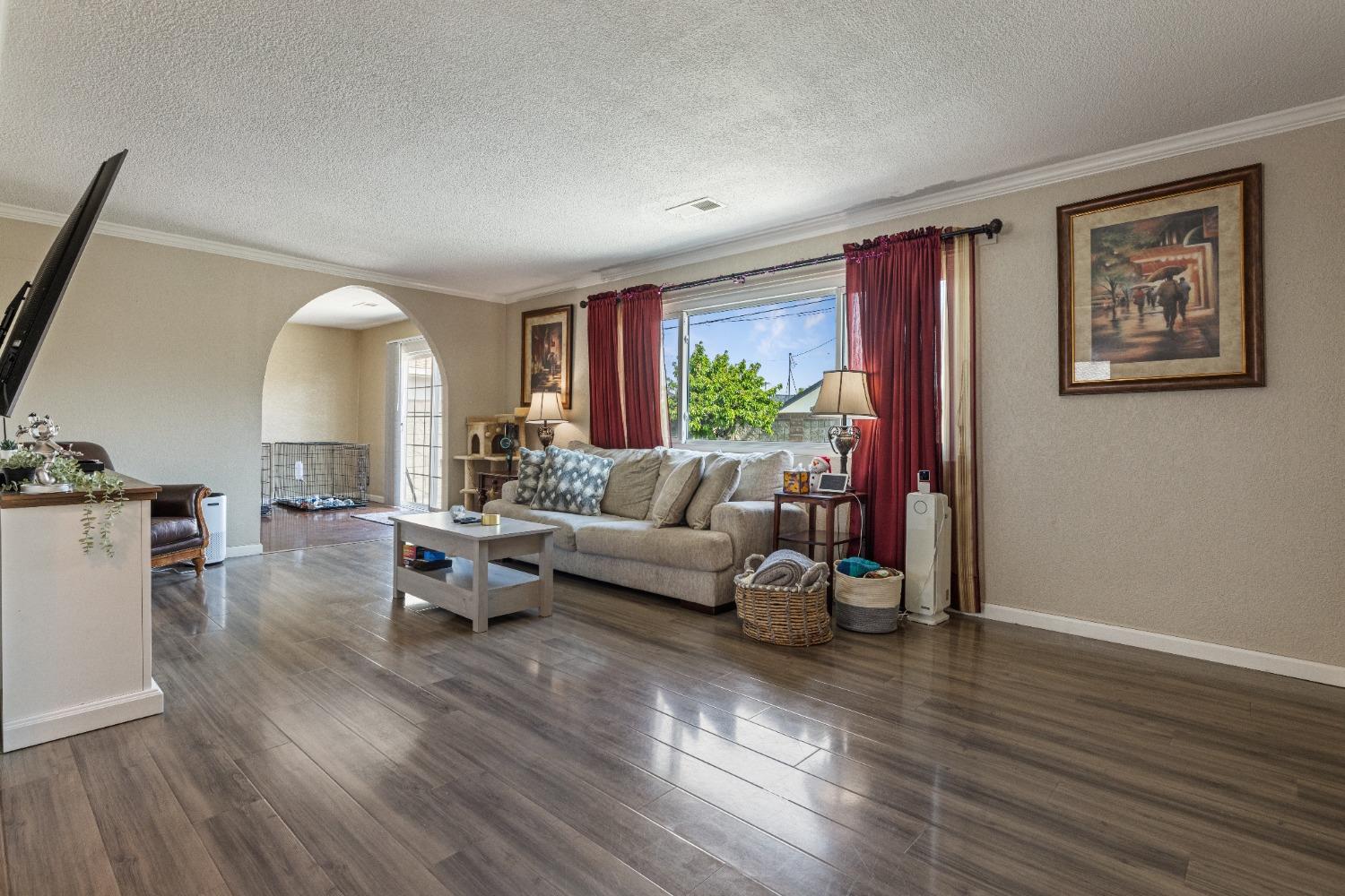 Detail Gallery Image 17 of 33 For 7795 Tamarack Dr, Dublin,  CA 94568 - 3 Beds | 2 Baths