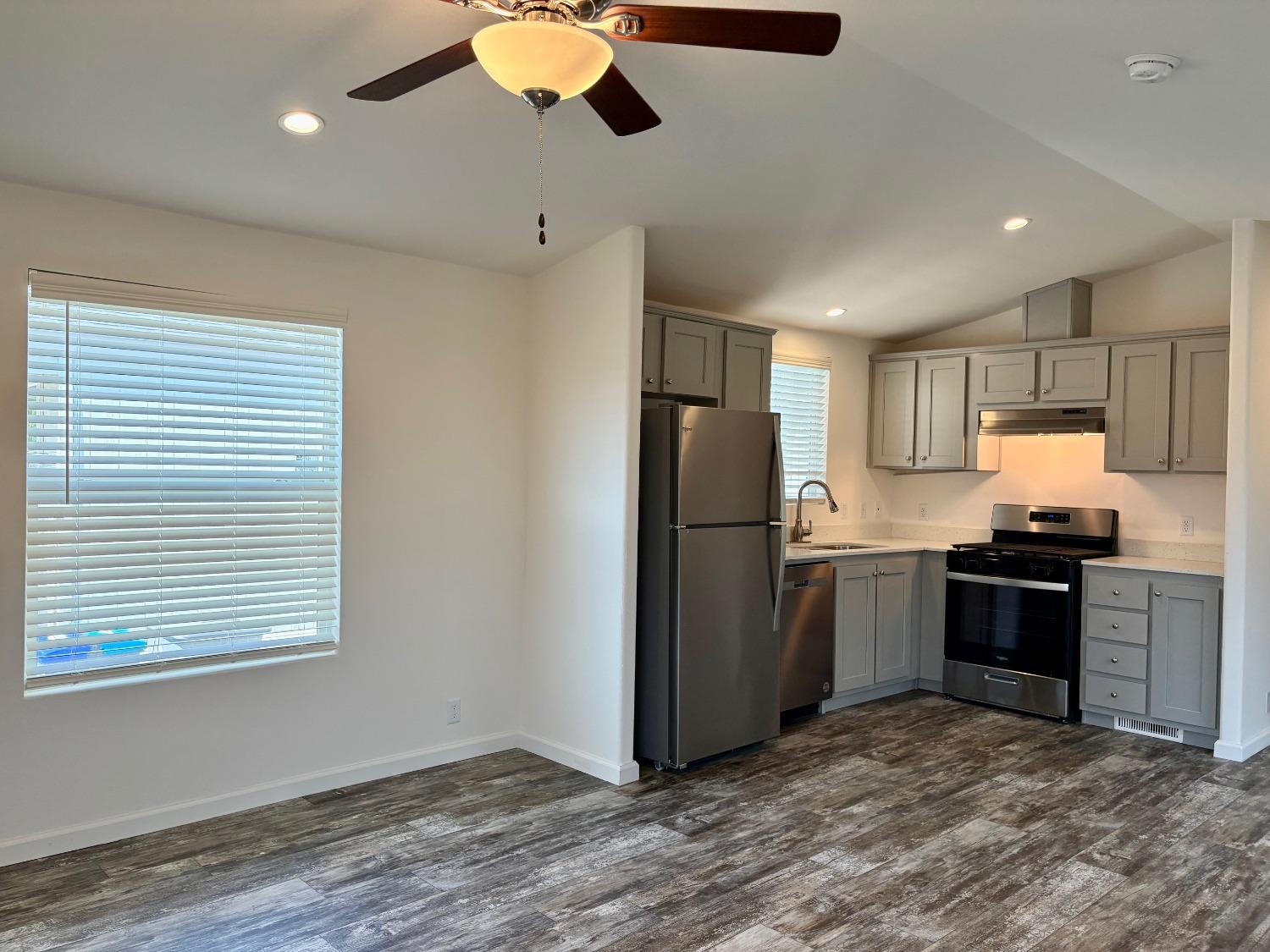 Detail Gallery Image 4 of 18 For 118 Hedy Ln, Davis,  CA 95618 - 1 Beds | 1 Baths